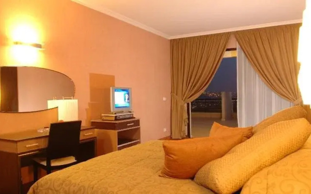Regency Palace Hotel