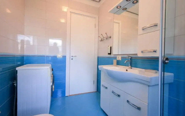 Lura Villa 001 in Durr s