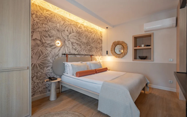 Oli Hotel And Suites
