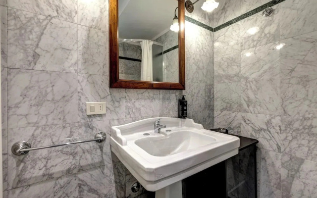 Taddeo Apartment by Mamo Florence