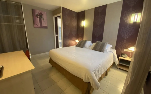 Contact Hôtel - Hôtel les Bleuets & SPA