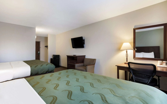 Quality Inn & Suites Monterey I-40