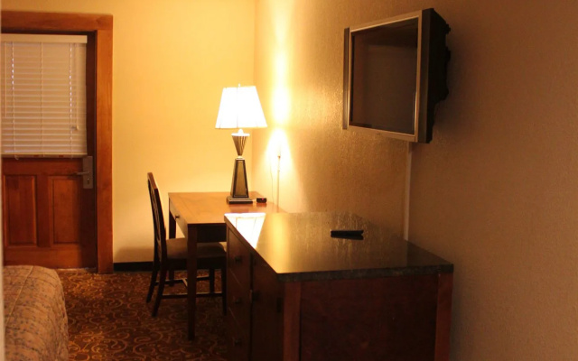 New Bedford Inn and Suites