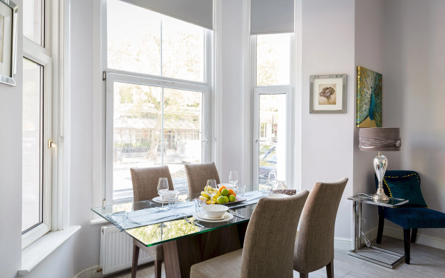 Cromwell Road 2-bed 2-bath Brand new Flat