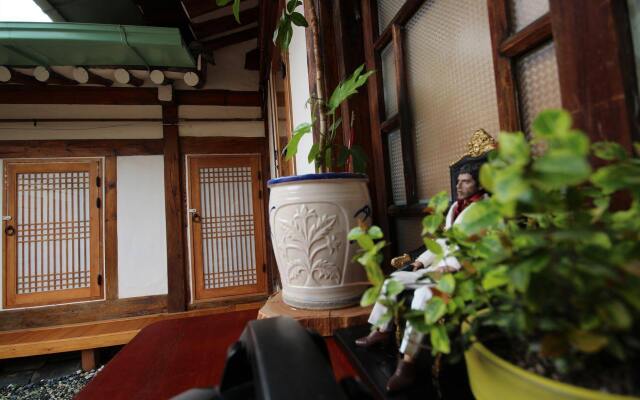 Отель Ohbok Guesthouse Южная Корея, Сеул - отзывы, цены и фото номеров - забронировать отель Ohbok Guesthouse онлайн вид на фасад