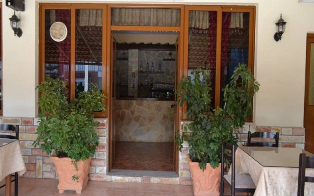 Daci Hotel