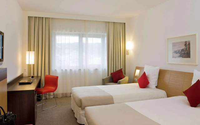 Novotel London Heathrow Airport M4 Jct. 4