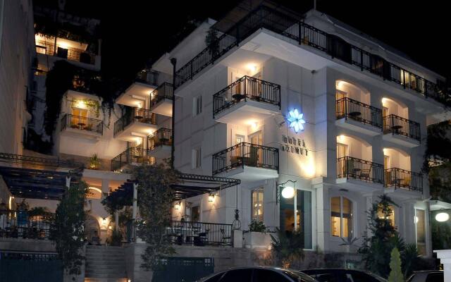 Hotel Azimut вид на фасад