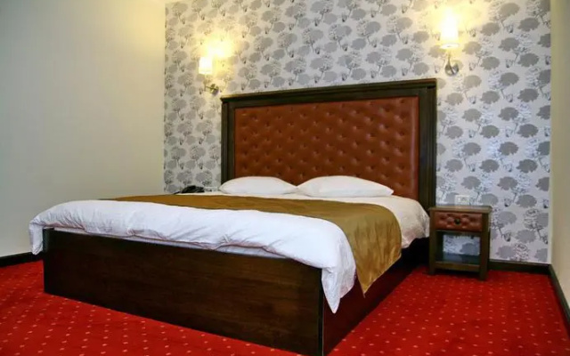 Hotel City