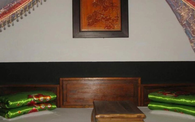 Lao Cheng Gen Hostel