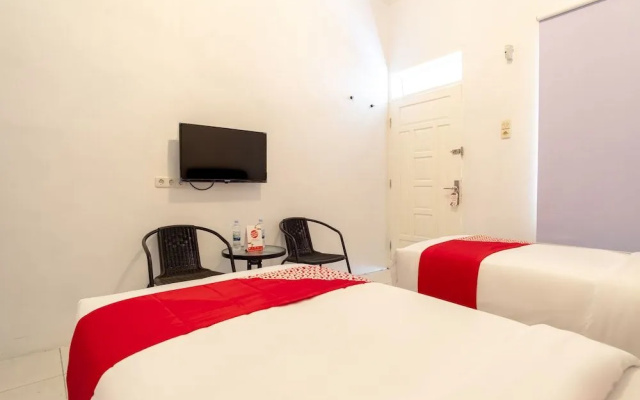 Oyo 2397 Umbu Residence