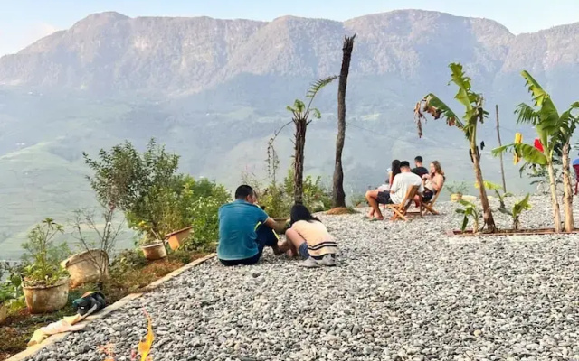 Dinh Sapa Trekking & Homestay