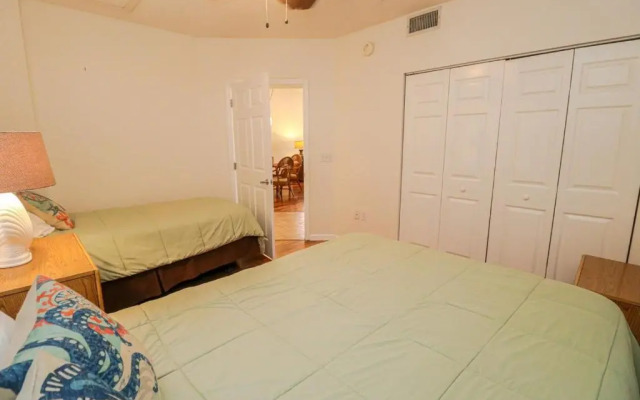 Ocean Village Club F32