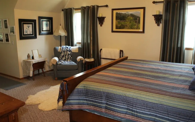 Prow'd House Bed & Breakfast