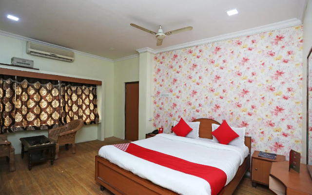 OYO 26808 Shree Ram Residency