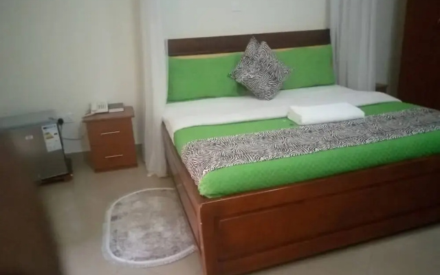 Lorycon Hotel