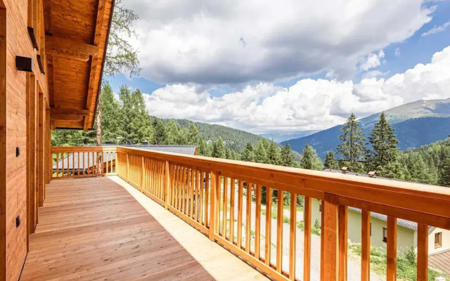 Inviting Chalet on the Ski-slope