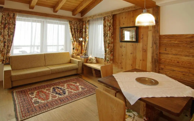 Art Chalet Marmolada
