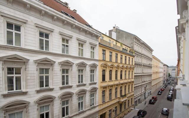 Отель Royal Resort Apartments Urania Австрия, Вена - отзывы, цены и фото номеров - забронировать отель Royal Resort Apartments Urania онлайн комната для гостей