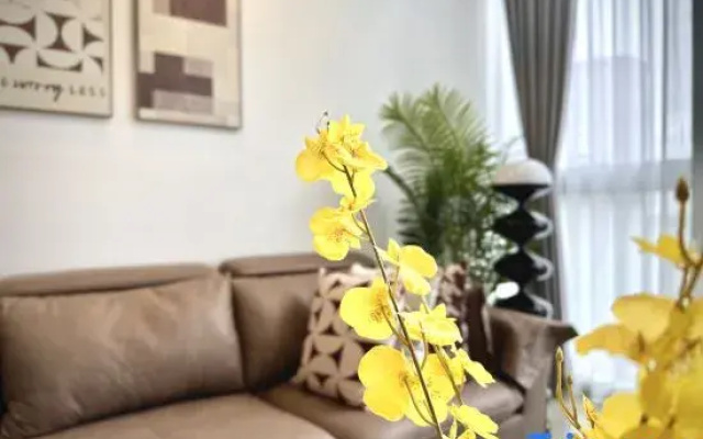 Xitang Fushi Taofang Scenic Apartment (Liangan Jinrong Zhongxin)