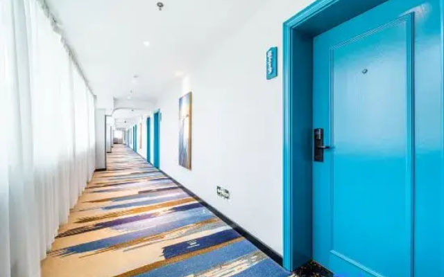 Huayi Ximan Hotel (Nanning Qingxiushan Subway Station)