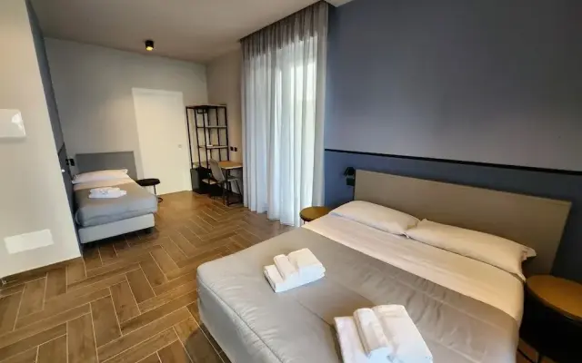 Global Hotel