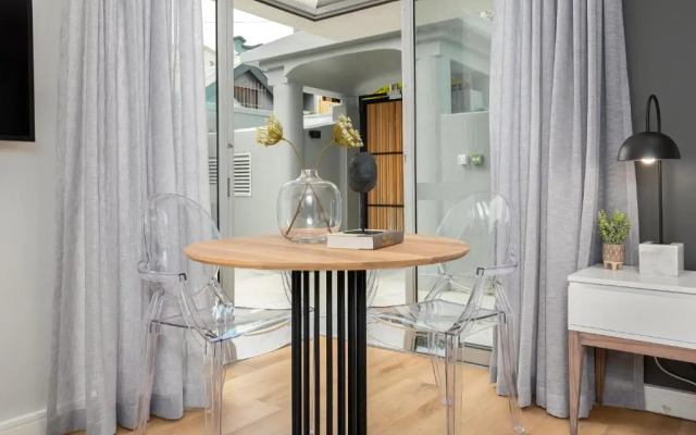 Point Break Luxury Apartments