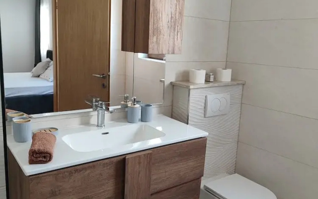 Apartment With Pool in Karlobag