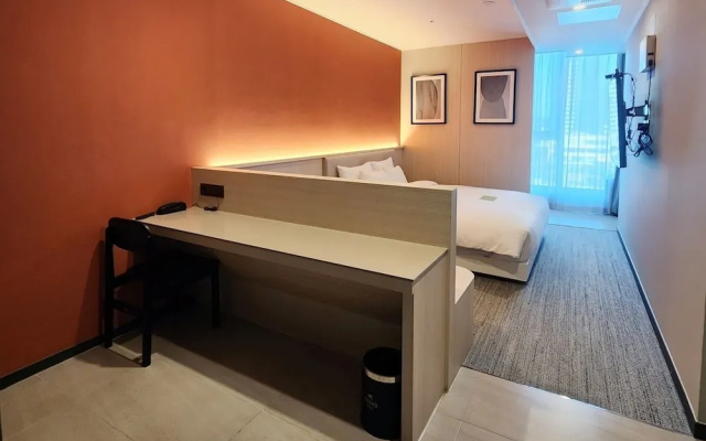 Hound Hotel Busan Station