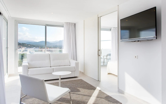 Reverence Life Hotel - Adults Only