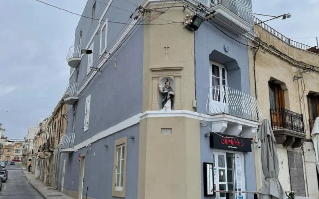 La Reggia Seaview Guesthouse