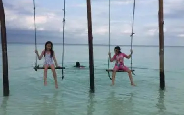 Ryta Beach Bungalow & Resort