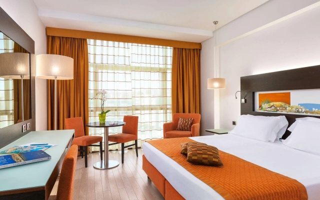 Отель Mercure Siracusa Prometeo