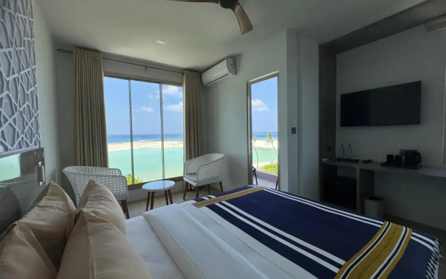 Avyanna Gulhi Beach