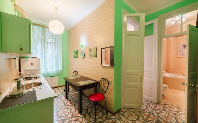 LeonRooms Ekaterinenskaya 18