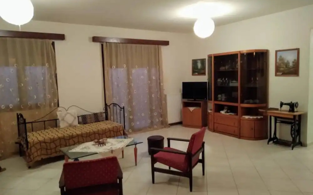 Vallias House
