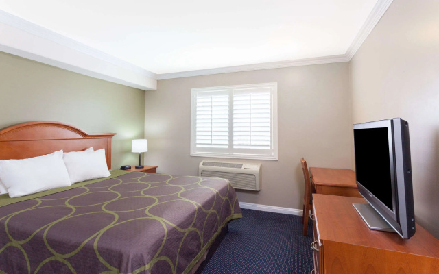 Days Inn By Wyndham Birmingham/West
