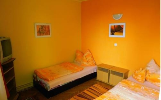 Almádi Apartments