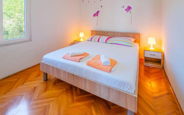 Nice Apartment in Supetarska Draga With Wifi and 1 Bedrooms