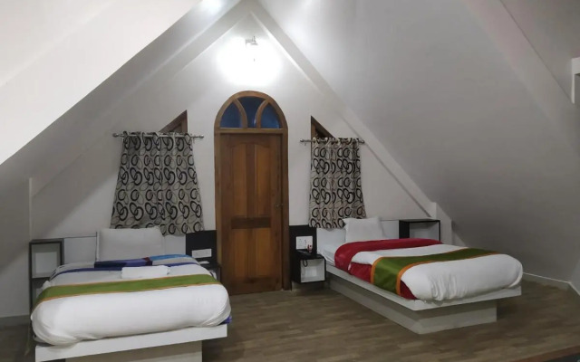 Ziro Palace Inn