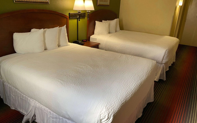 Ramada by Wyndham Rochelle Park Near Paramus
