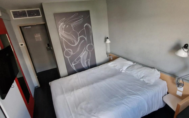 ibis Strasbourg Aéroport Le Zenith