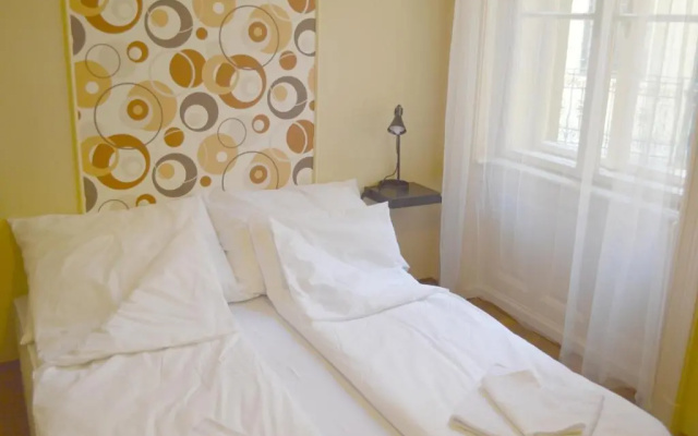 Synagogue Central Guest House