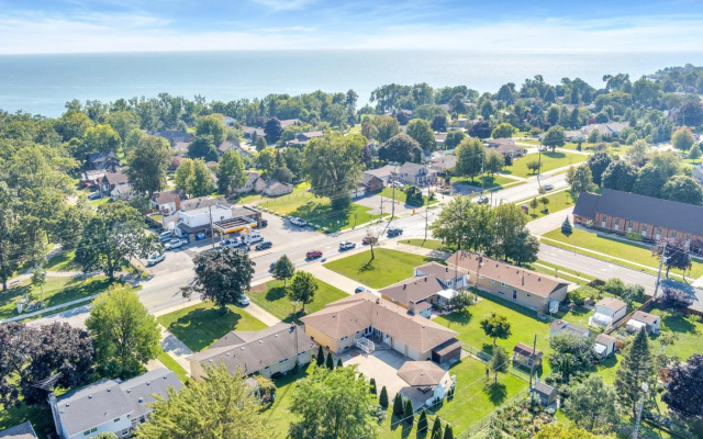 Seacliff Beach Park Bungalow, convenient location, all amenities