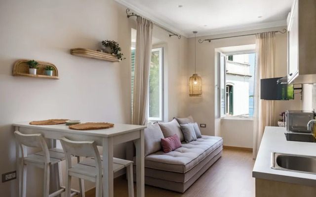Fotiadis Family Luxury Suites by Konnect
