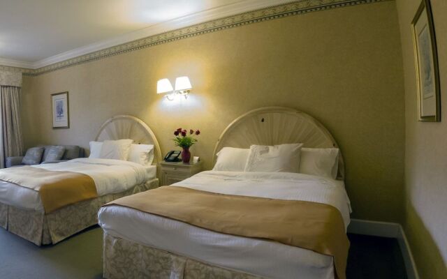 Phoenix Inn Resort