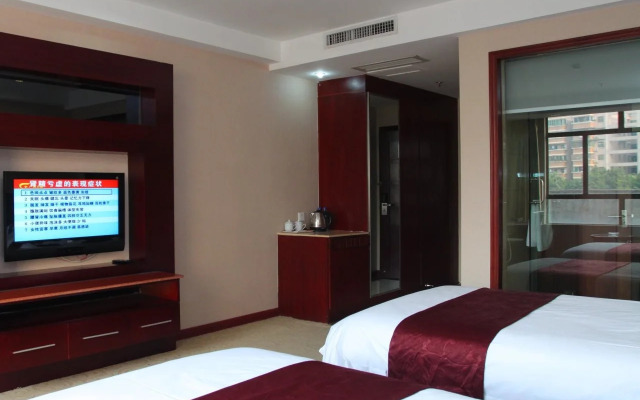 Rich Hotel