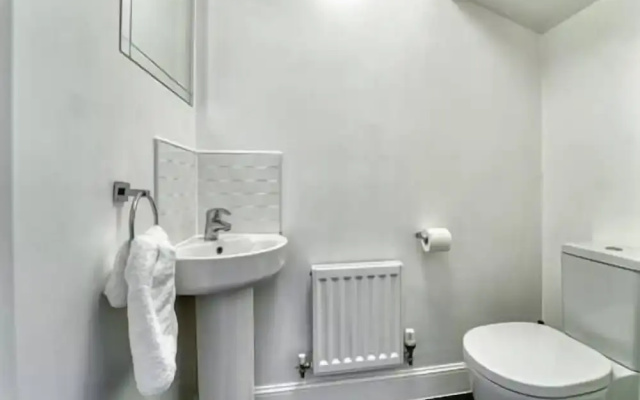 Host Stay Walkers Lane House