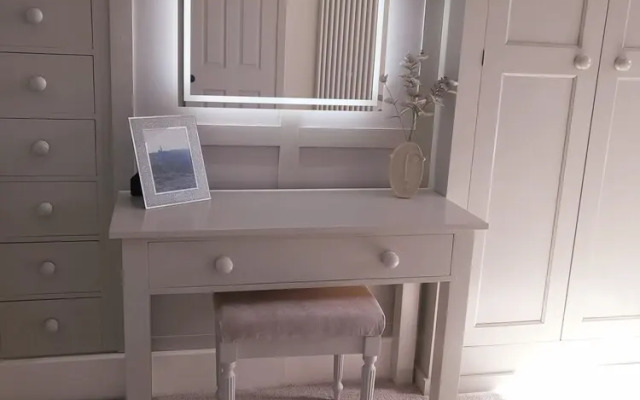 Remarkable 4-bed House in Sheffield