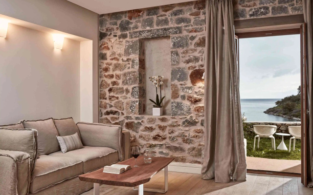 100 Rizes Seaside Resort